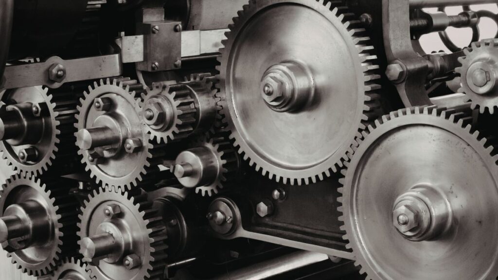 ギア機構による回転伝達と減速構造の例